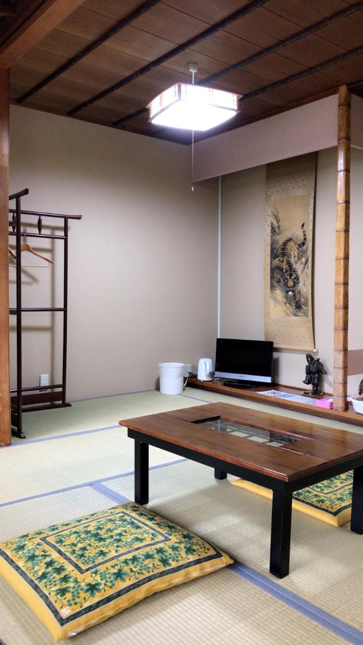 Minshuku Ginmatsu Hotell Kanazawa Exteriör bild